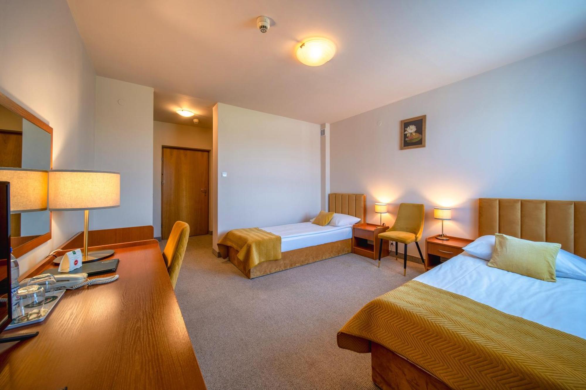 Hotel Gromada Radom Centrum Екстер'єр фото