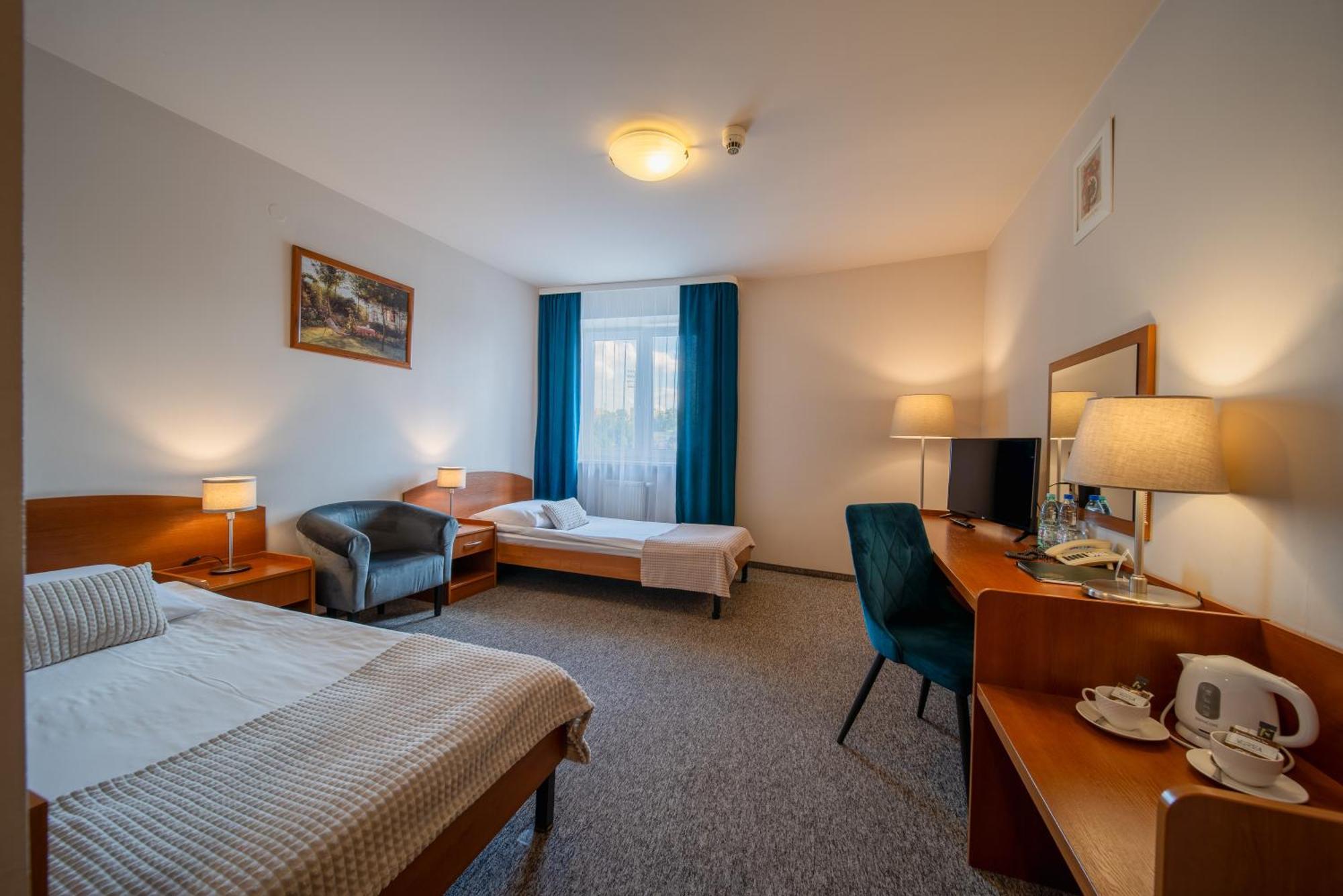 Hotel Gromada Radom Centrum Екстер'єр фото