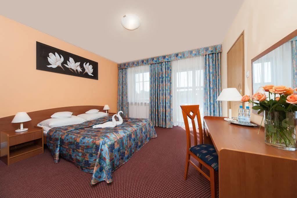 Hotel Gromada Radom Centrum Екстер'єр фото